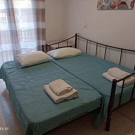 Lena Apt ريثيمنو المظهر الخارجي الصورة