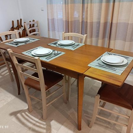 Lena Apt ريثيمنو المظهر الخارجي الصورة