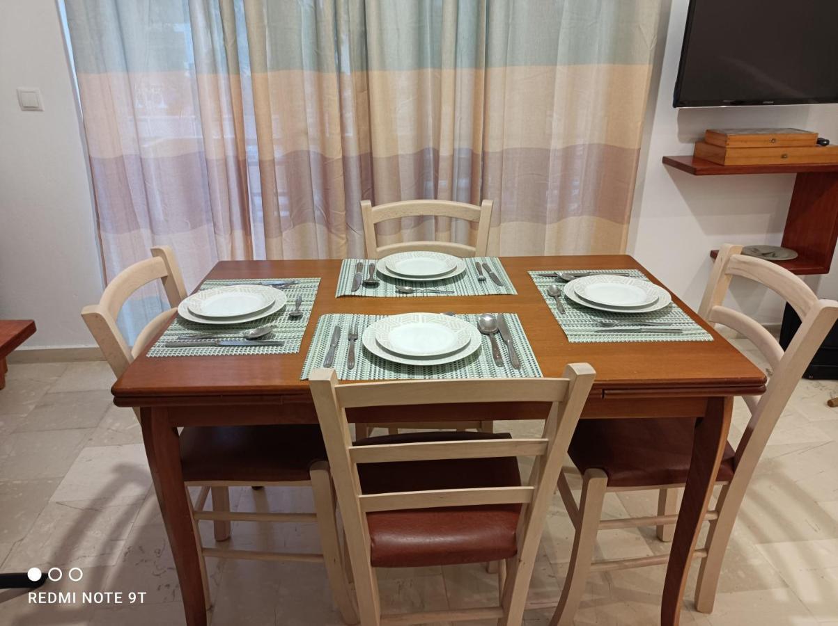 Lena Apt ريثيمنو المظهر الخارجي الصورة