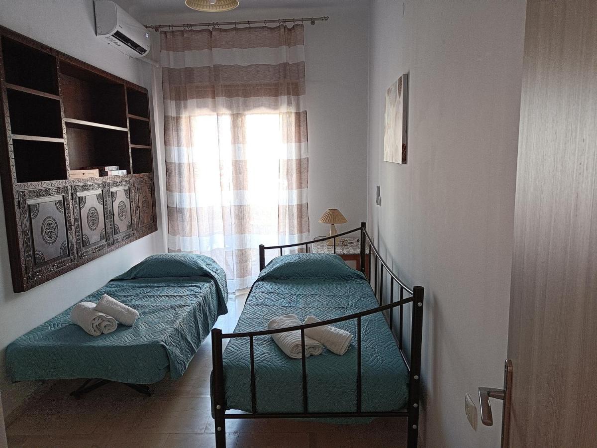 Lena Apt ريثيمنو المظهر الخارجي الصورة