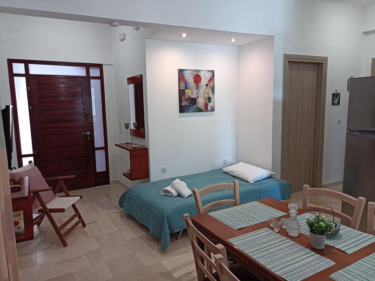Lena Apt ريثيمنو المظهر الخارجي الصورة